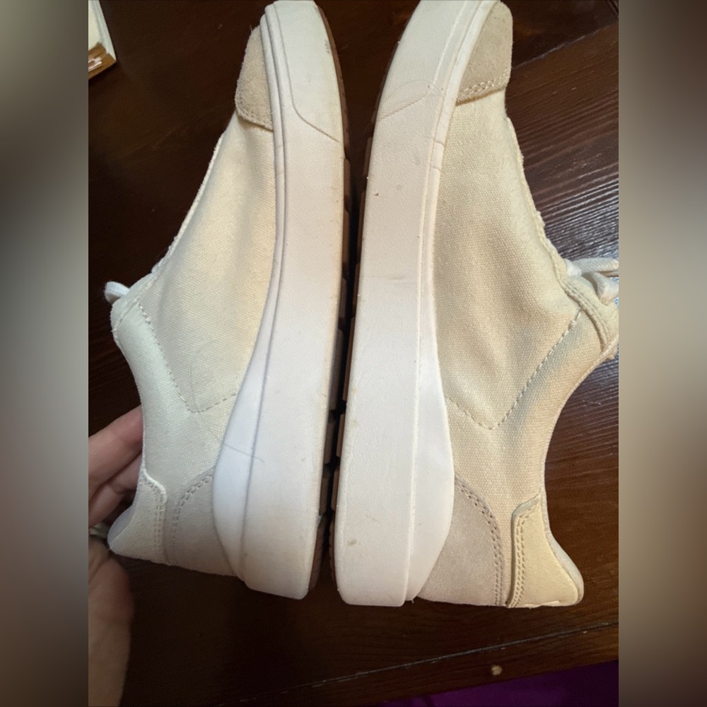 Kizik Women Prague Off White Beige Size 7 Comfort Athletic Shoes - Picture 2 of 8